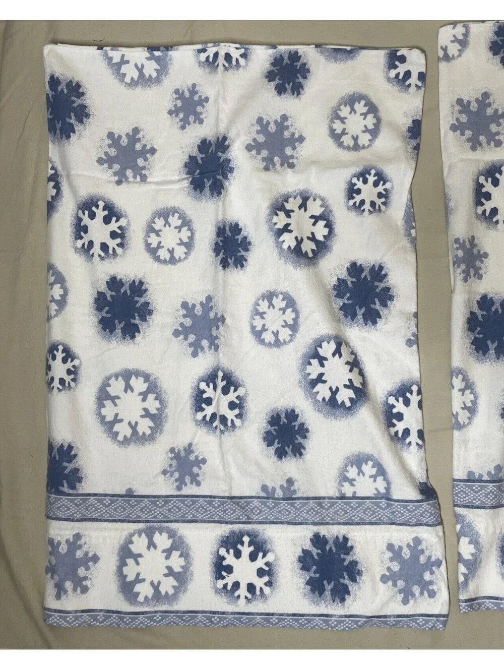 West Point Stevens Snowflake Flannel Pillowcases Standard Vintage USA Made